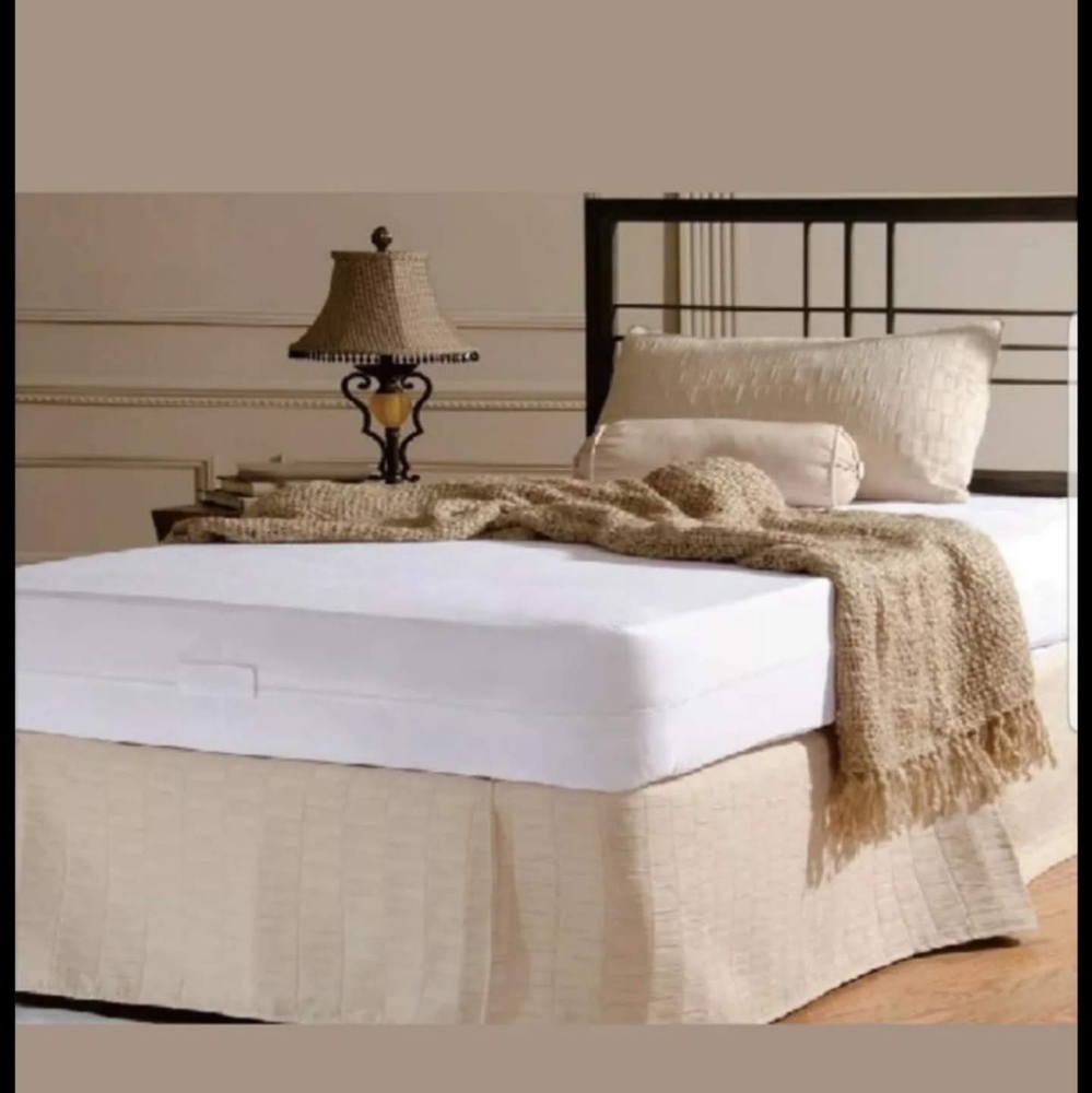 AllerEase Waterproof Zippered Mattress Protector